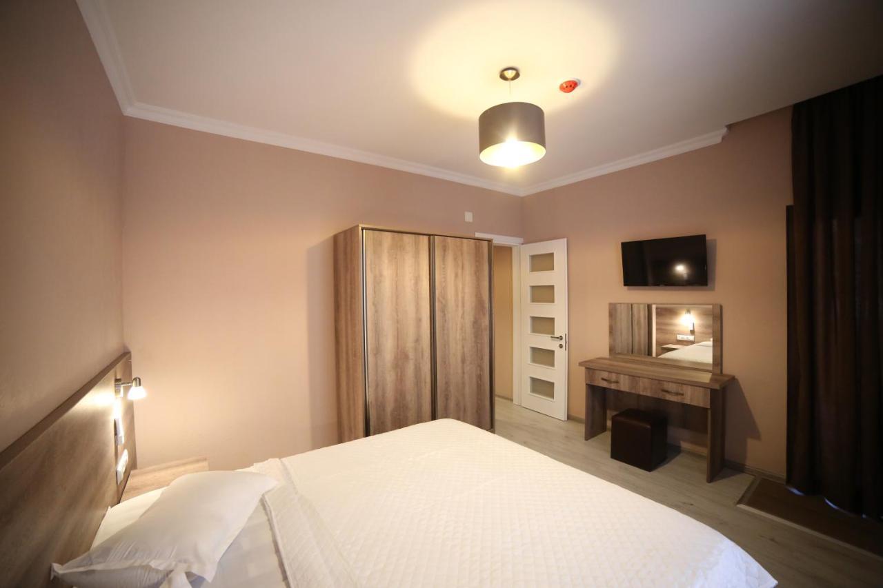 Hotel Soft Batumi Exterior photo